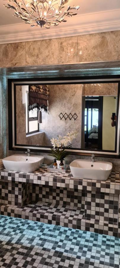 Villa Grande Luxury Accommodation Welkom Bagian luar foto