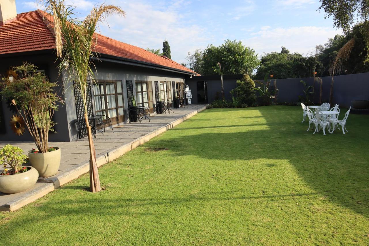 Villa Grande Luxury Accommodation Welkom Bagian luar foto