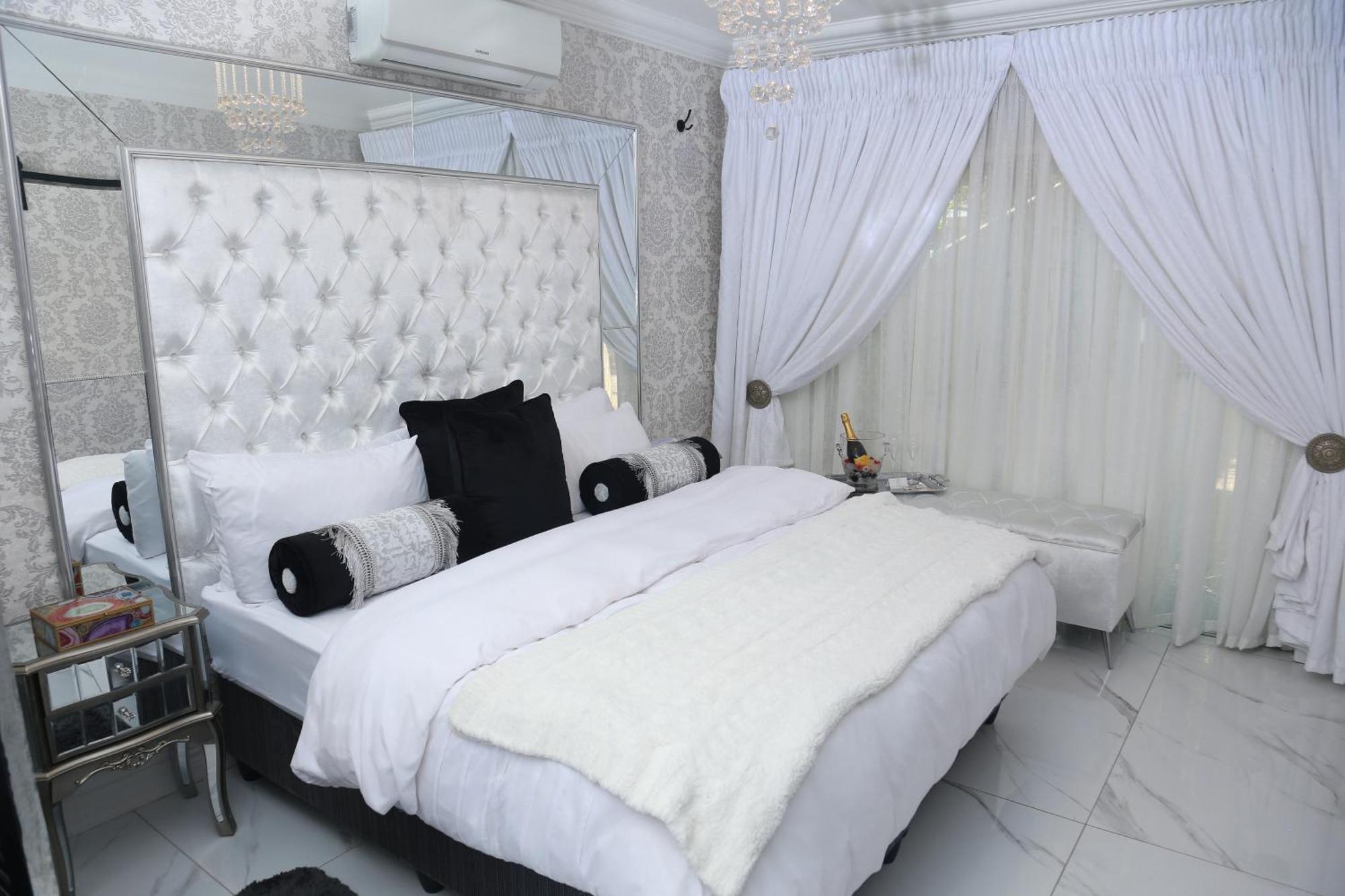 Villa Grande Luxury Accommodation Welkom Bagian luar foto