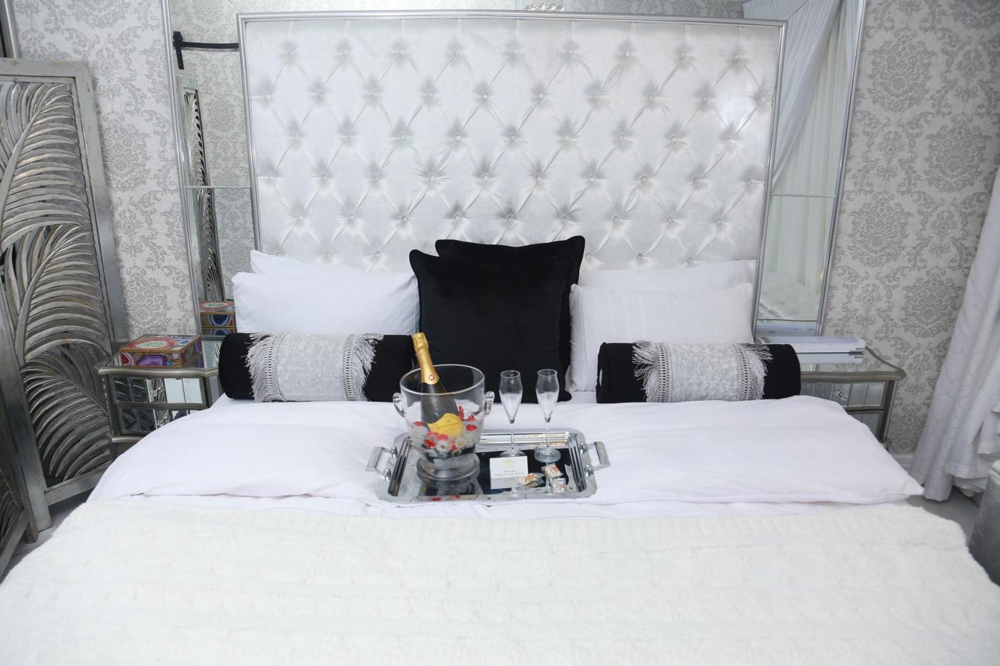 Villa Grande Luxury Accommodation Welkom Bagian luar foto